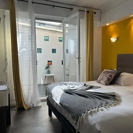 Hotel Ath Athenee