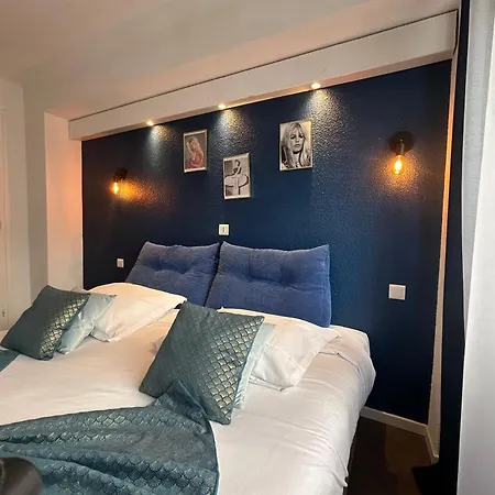 Hotel Ath Athenee 3*