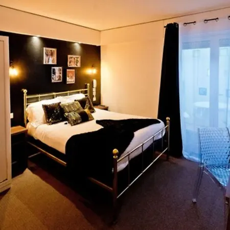 فندق Ath Athenee كان