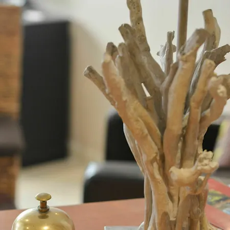 Ath Athenee فندق 3*