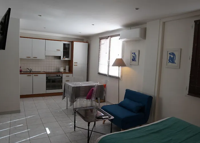 Ath Athénée 3* Cannes