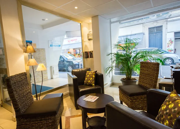 Hotel Ath Athénée 3*