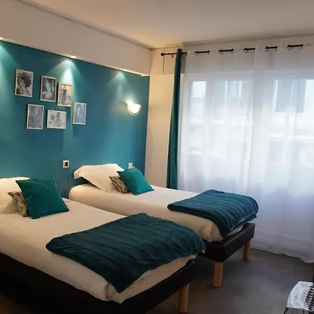 Ath Athenee Szálloda 3*